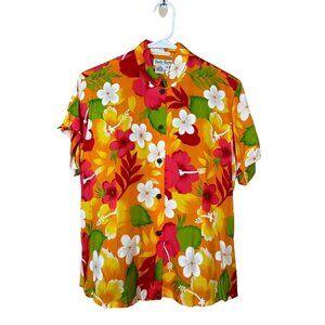 Baik Baik Honolulu Size Medium Hawaiian Shirt Bright Colors Floral Hibiscus